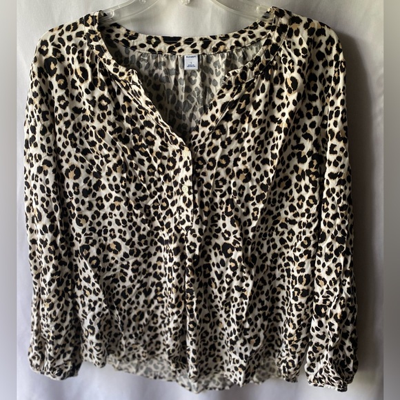 Old Navy Cheetah Print Blouse Top Size L - Picture 2 of 4